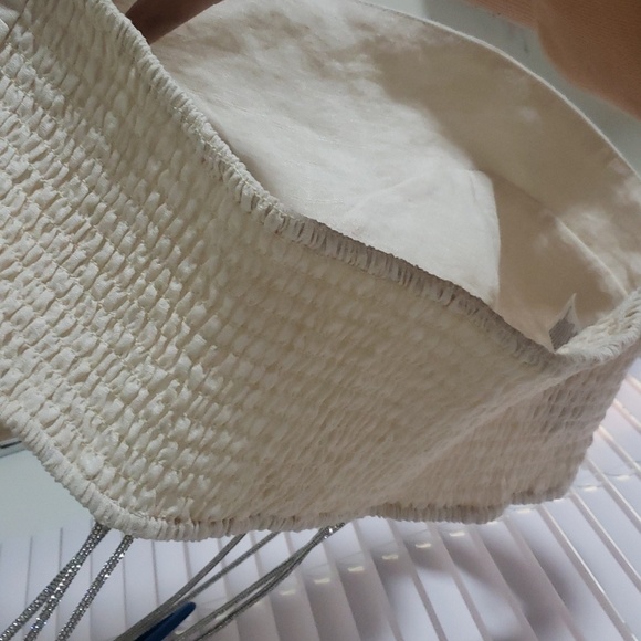 Elegant Beige Women's Top with Chain Straps - Picture 6 of 8